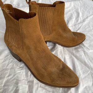 Thursday Boot Company Size 12 Women's Dreamer Ankle Bootie Suede